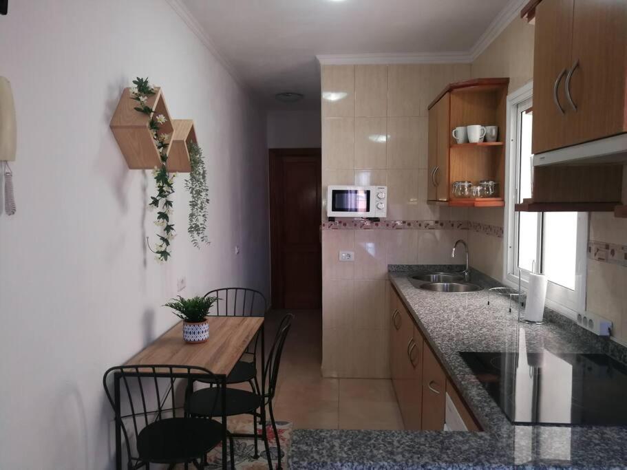 Acogedor Atico Con Terraza En San Cristobal De La Laguna 外观 照片