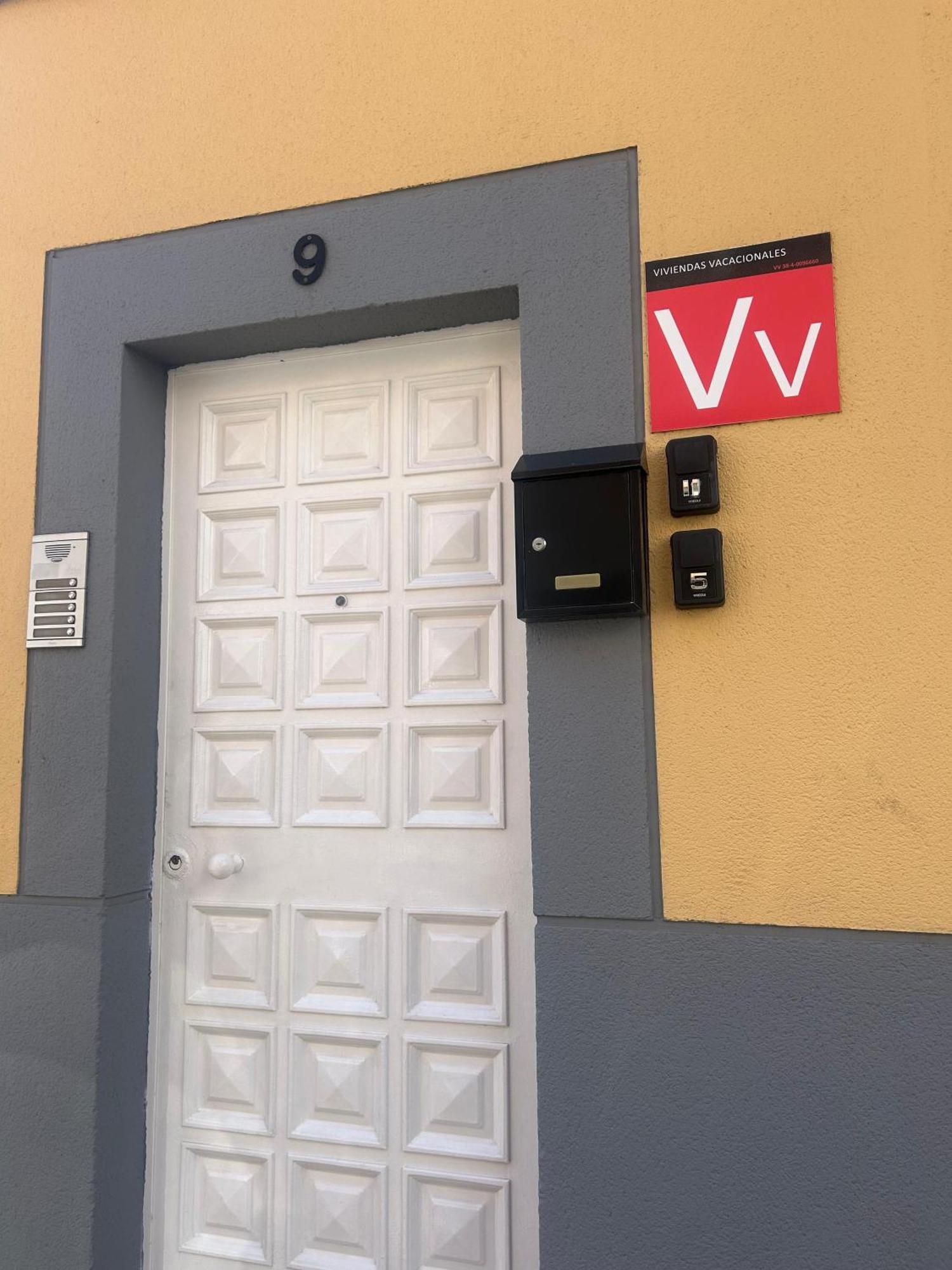 Acogedor Atico Con Terraza En San Cristobal De La Laguna 外观 照片